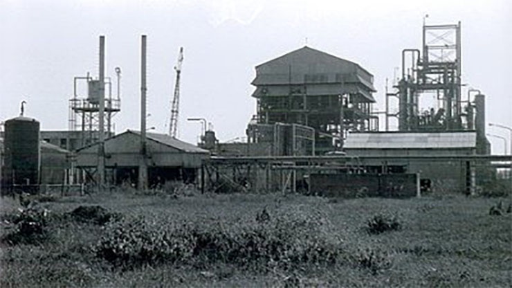 On This Day: February 14, 1989 Union Carbide Agreed to a $470 Million Settlement for the Bhopal Disaster