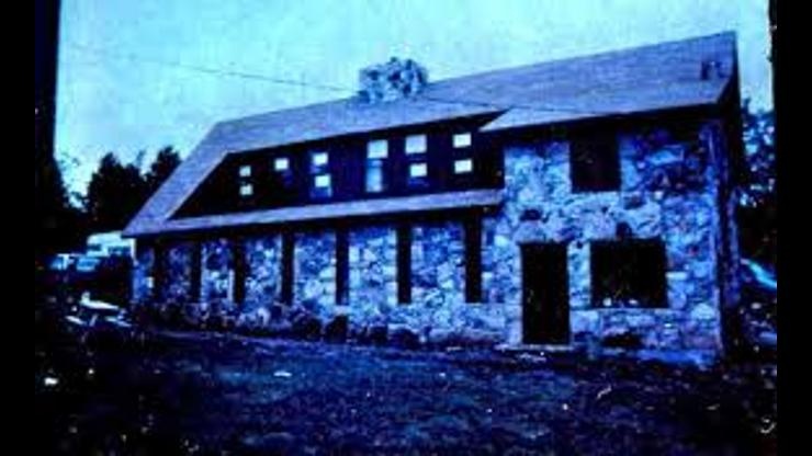 On This Day: April 19, 1985 – Federal Agents Surrounded The CSA Compound in Arkansas