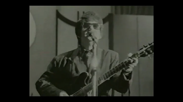 On This Day December 4 1988 – Singer Roy Orbison Performed His Last Concert Before Dying of a Heart Attack on December 6 1988