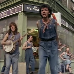 Dexys Midnight Runners, Kevin Rowland - Come On Eileen (1982 Version)